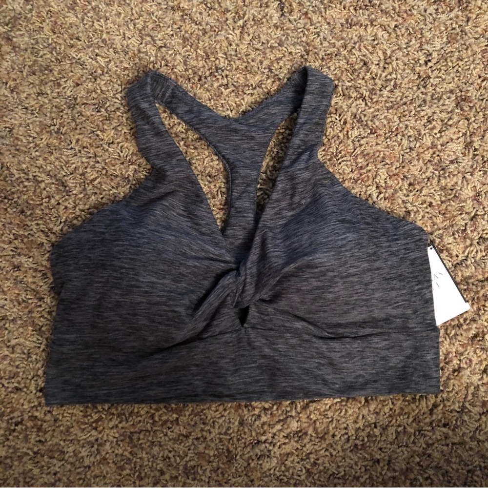VS Sports Bra NWT